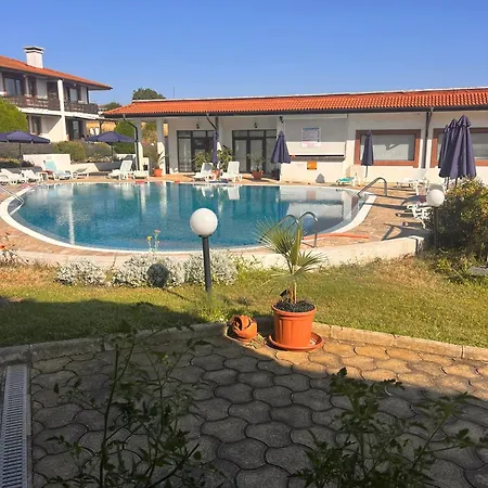 Velika Garden 1 Bedroom Apartment, Lozenets